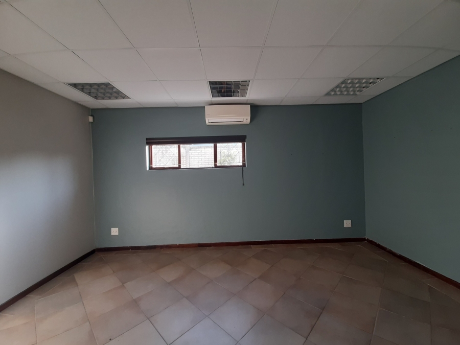 To Let commercial Property for Rent in Gonubie Eastern Cape